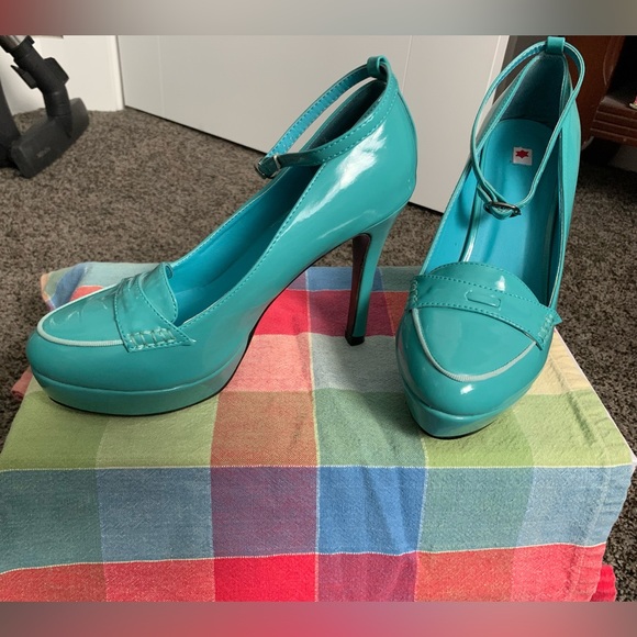 Retro Pin Up teal high heels size 8 brand new retro glam - Picture 1 of 4
